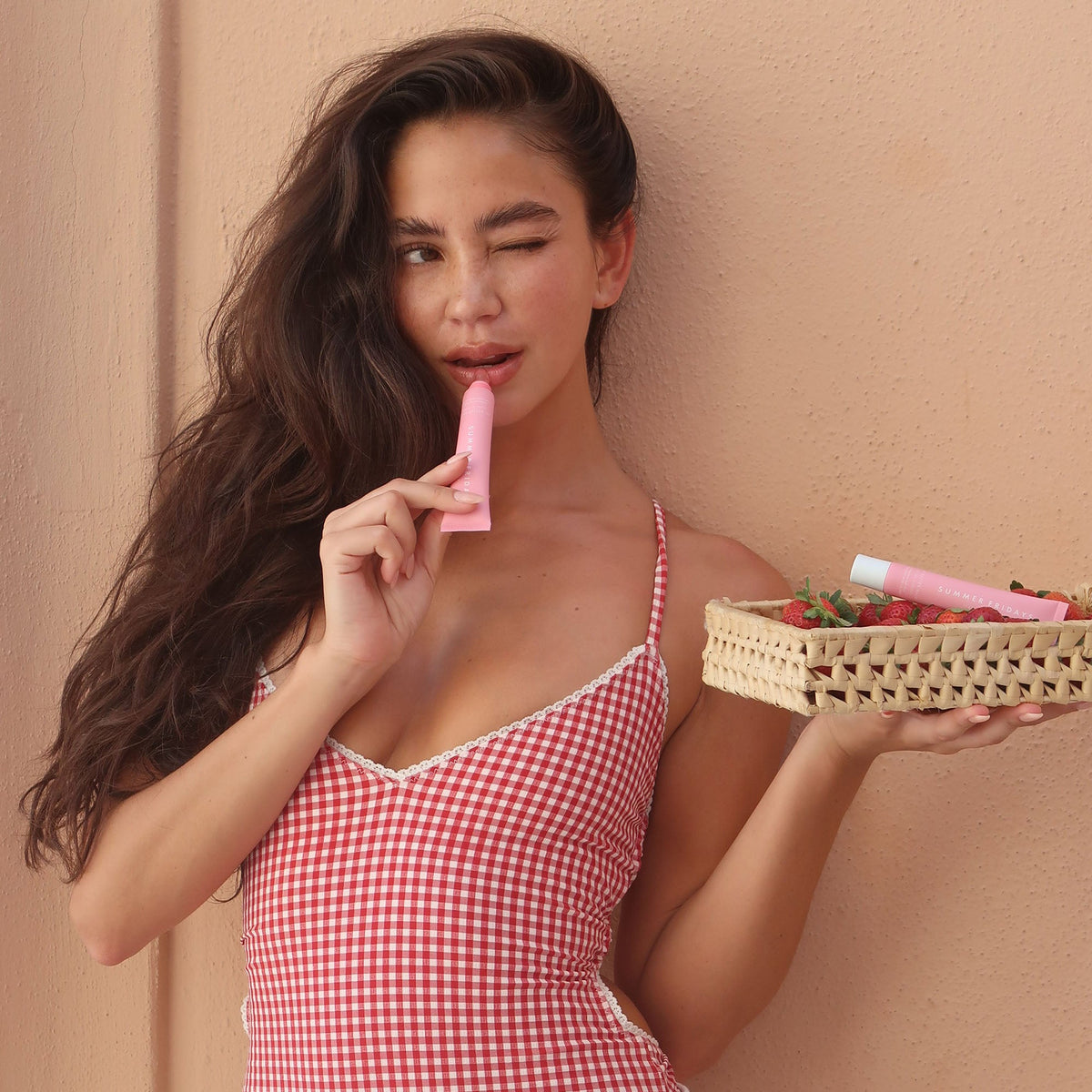 lip-butter-balm-strawberry-soft-serve-j5 LBBStrawberrySoftServe-Cristina.jpg