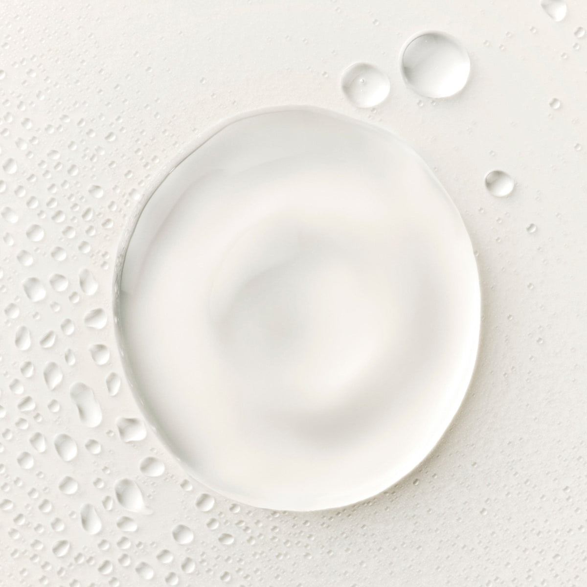 jet-lagtm-skin-soothing-hydration-mist-i4 PDP-JL-Mist-Supplemental-Goop_2025.jpg